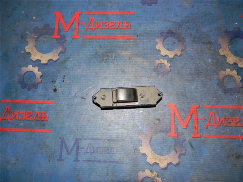 Кнопка стеклоподъемника MITSUBISHI L200 2006 KB4T 4D56 MR587957 контрактная
