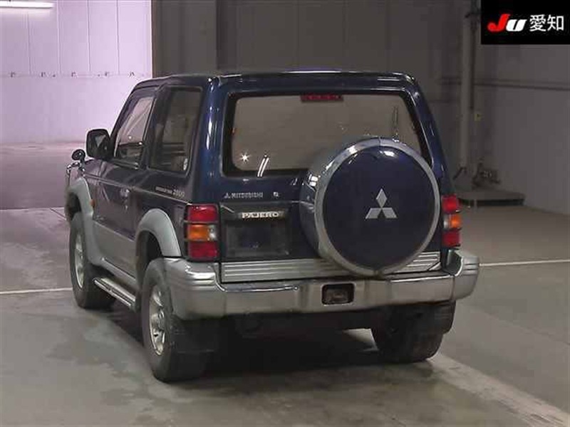 Бампер задний PAJERO 1995 V26W 4M40-T