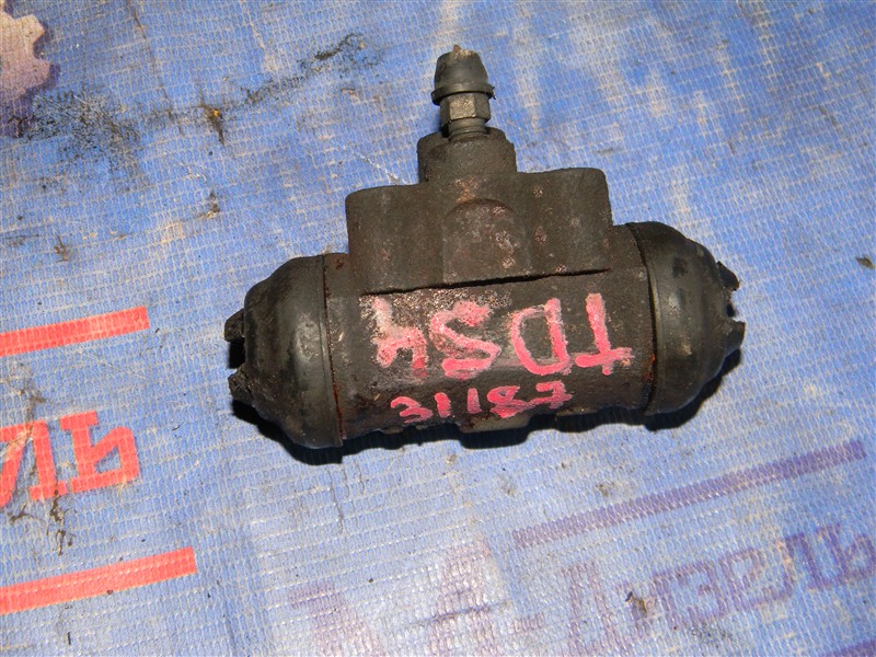 Тормозной цилиндр задний левый SUZUKI GRAND VITARA 2006 TD54W J20A 53402-65D00 контрактная