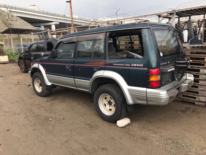 Рычаг нижний передний правый MITSUBISHI PAJERO 1996 V46 4M40 контрактная