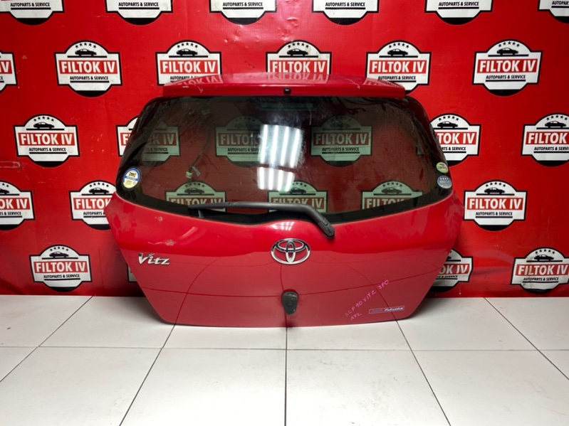 ДВЕРЬ БАГАЖНИКА TOYOTA VITZ 2006 SCP90 2SZFE 6700552720 контрактная