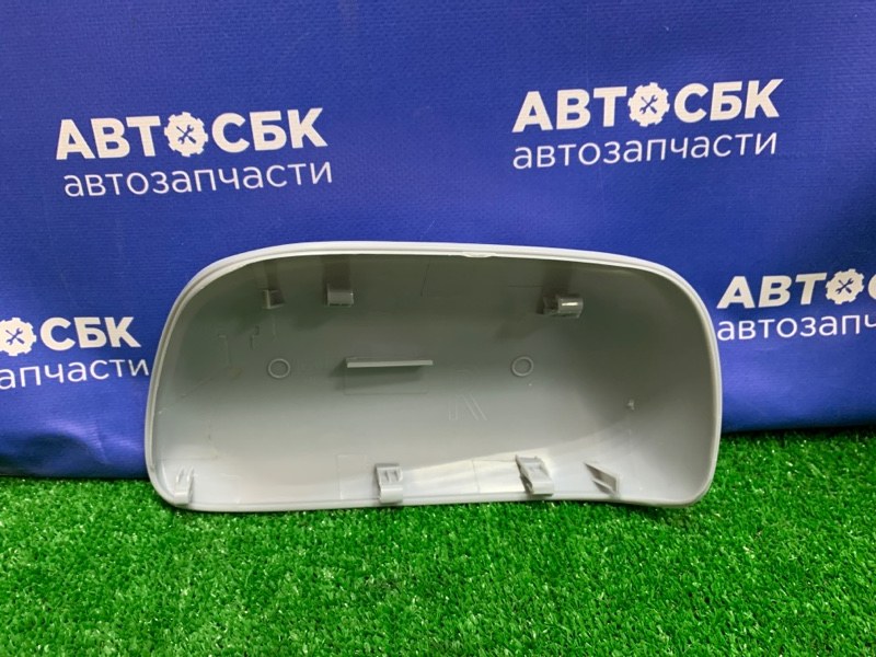 Накладка зеркала правая AURIS  06-13 #ZE15#