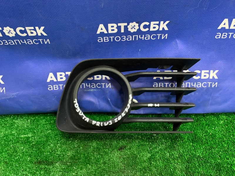 Оправа туманки передняя правая Toyota PRIUS NHW20 53112-47030 контрактная