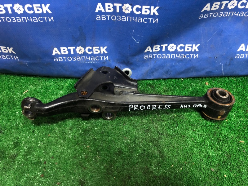 Рычаг нижний передний правый TOYOTA Progres JCG10 2JZGE 48068-51010 контрактная