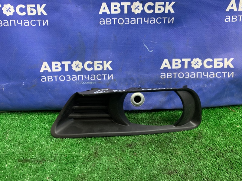 Оправа туманки левая TOYOTA CAMRY 2006-2009 ACV40 2AZFE 52128-33050 новая