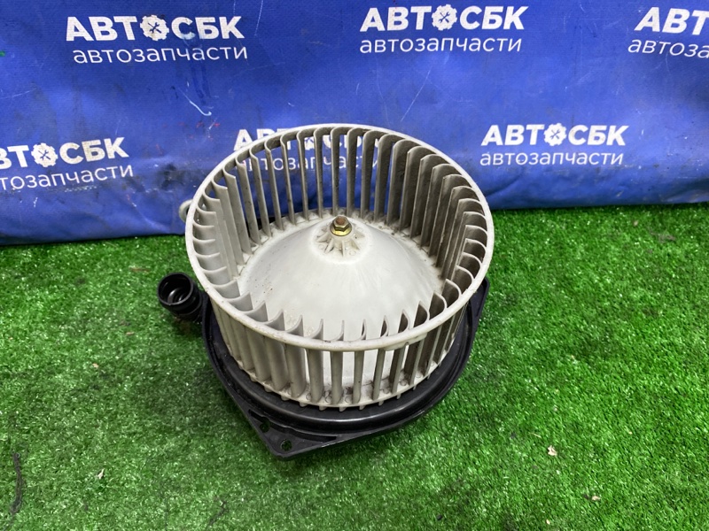 Мотор печки NISSAN Liberty PM12 QR20DE 27220-2J003 контрактная