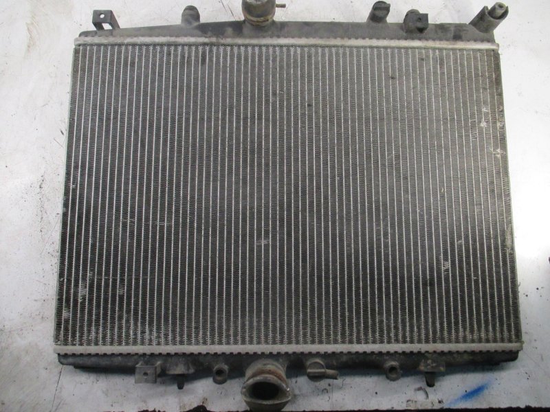 Радиатор охлаждения C5 2005 1.6