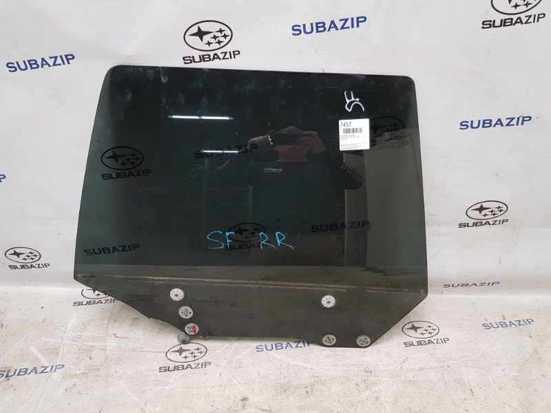 Стекло двери заднее правое Subaru Forester 1997-2003 S10 63210FC101 контрактная