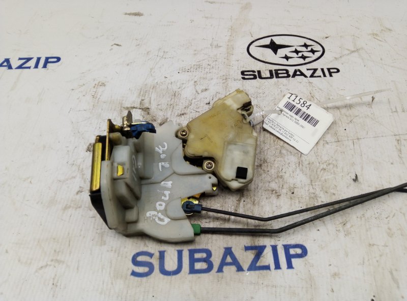 Замок двери задний правый Subaru Impreza 2000-2007 G11 61034FE001 контрактная