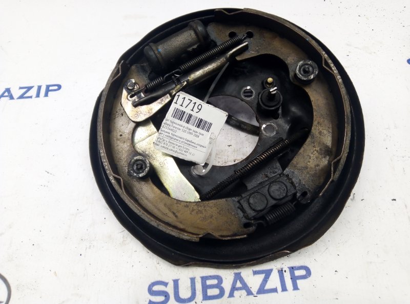 Щит тормозной задний правый Subaru Forester 1989-2008 S10 26255AA021 контрактная