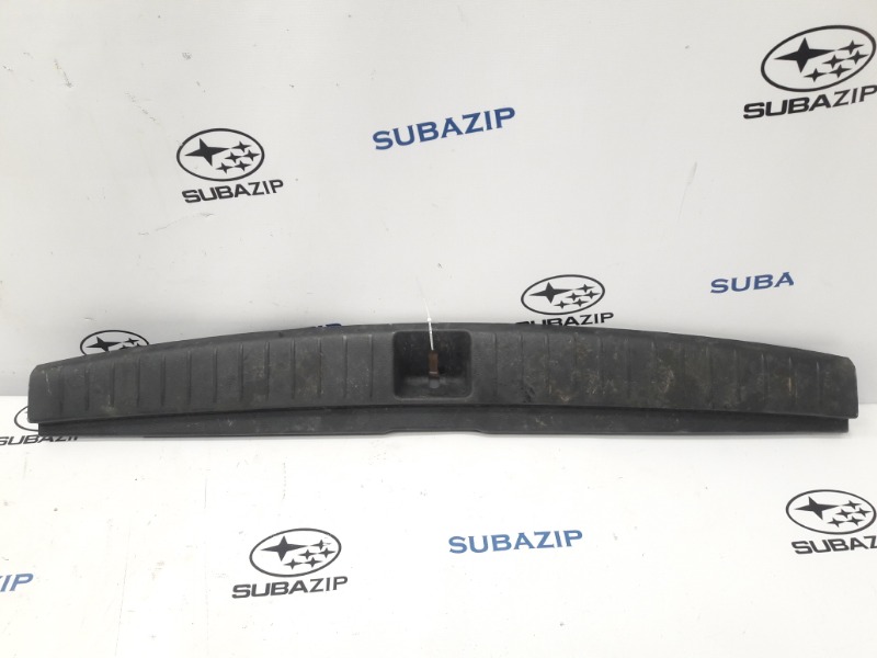 Накладка замка багажника Subaru Outback B13 Ej253