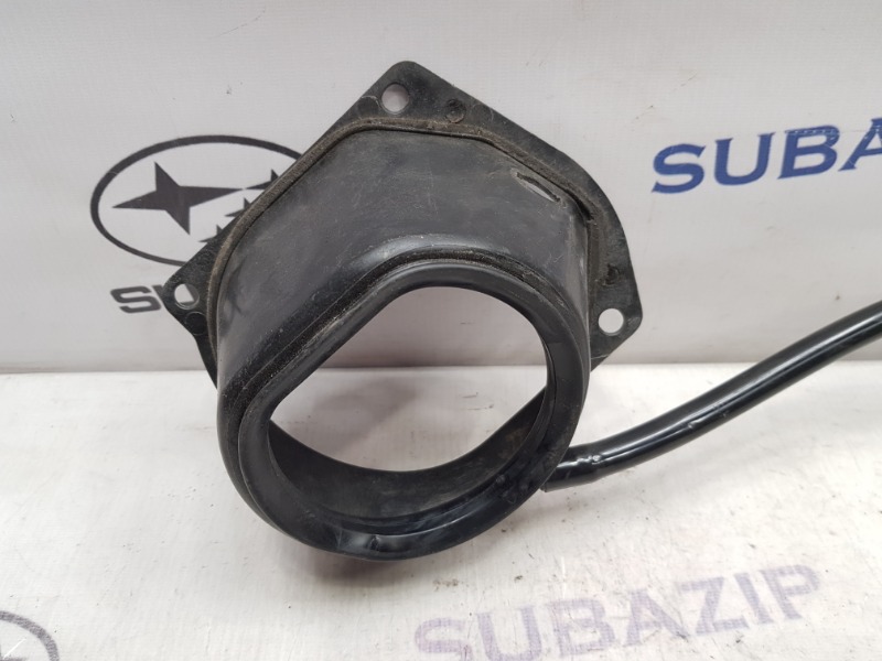 Кожух горловины бензобака Subaru Outback B13 Ej253