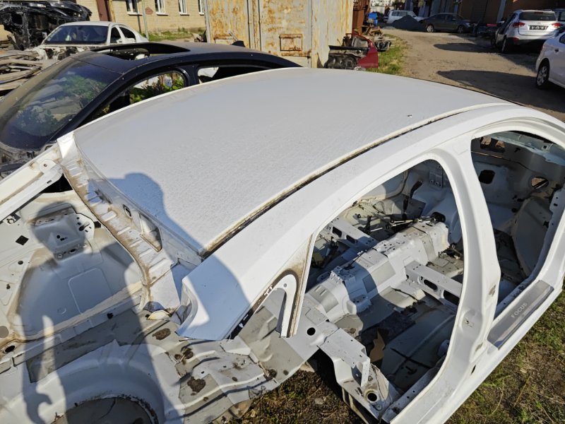 Крыша Ford Focus 2 2009 Хэтчбек 1.6 Duratec 1353416 Б/У