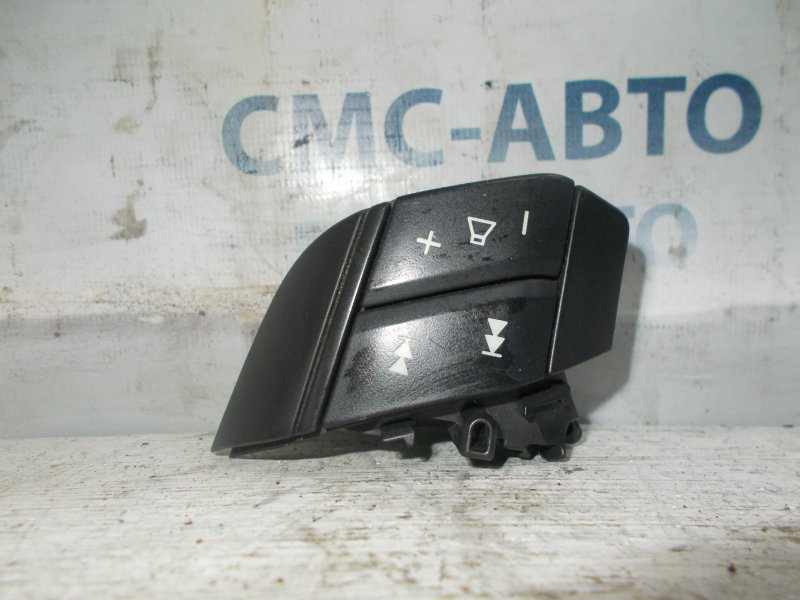 Кнопки руля Volvo S60 2005-2007 С60 2.5T 30710265 контрактная