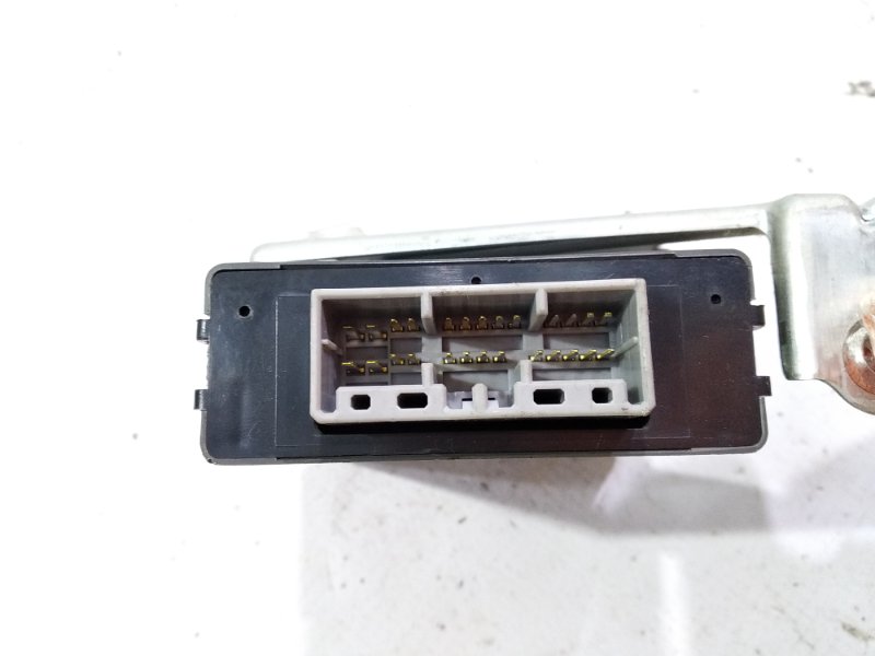 Блок управления подвеской TOYOTA/LEXUS HARRIER/RX300 MCU10W/MCU10/MCU15W/MCU15/ACU10W/ACU10/ACU15W/ACU15/SXU10W/SXU10/SXU15W/SXU15 1MZFE