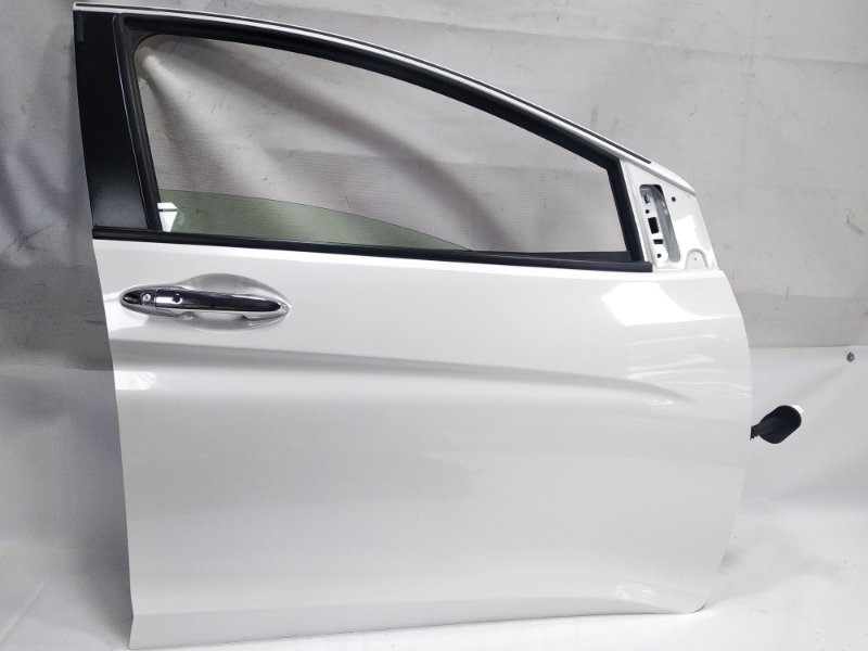 Дверь боковая передняя правая HONDA GRACE 2014 GM5/GM4/GM9/GM6 LEB контрактная