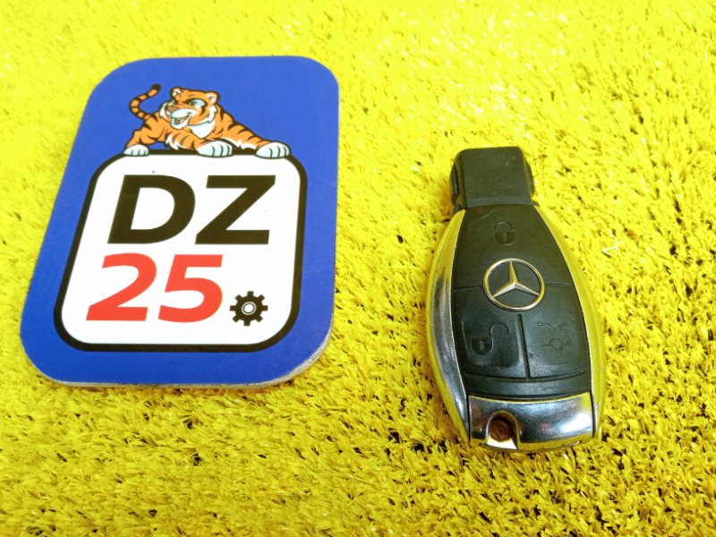 Ключ зажигания Mercedes-Benz S-CLASS/S320/S500/S400/S600/S430/S350 2007 WDD221/W221 M273E55 контрактная