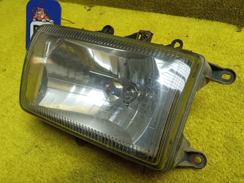 Фара передняя левая HILUX SURF 1993 KZN130G/KZN130W/VZN130G/LN130G/LN130W 1KZTE