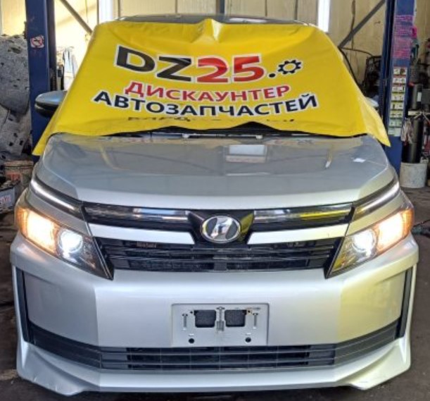 Toyota Noah 2014 zrr85