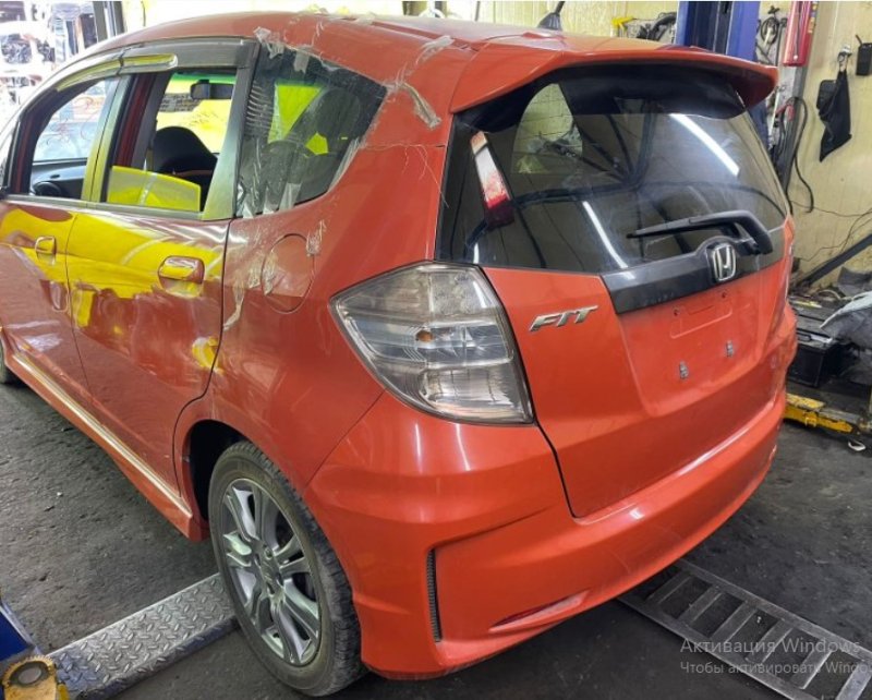 Полка багажника задняя на HONDA FIT GP5 LEB, Honda во Владивостоке