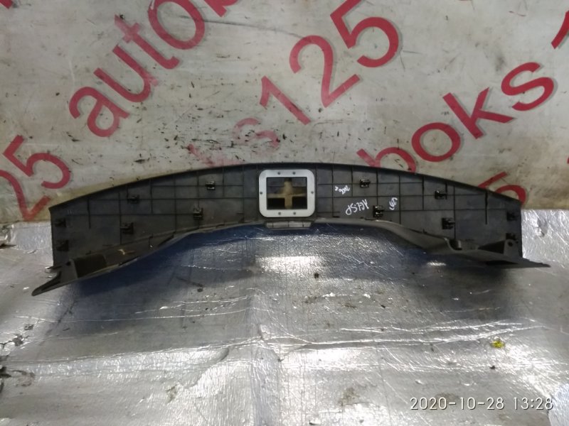 Накладка замка багажника задняя Actyon 2006 D20DT (664)