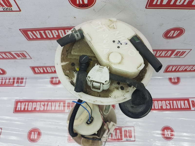 Насос топливный TOYOTA AQUA NHP10 1NZ-FXE