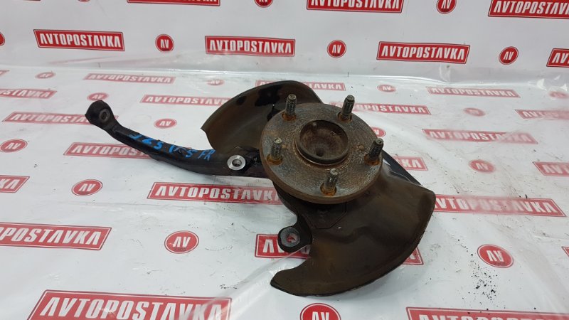 Ступица передняя правая TOYOTA CROWN JZS155 2JZ-GE 4350222080 контрактная