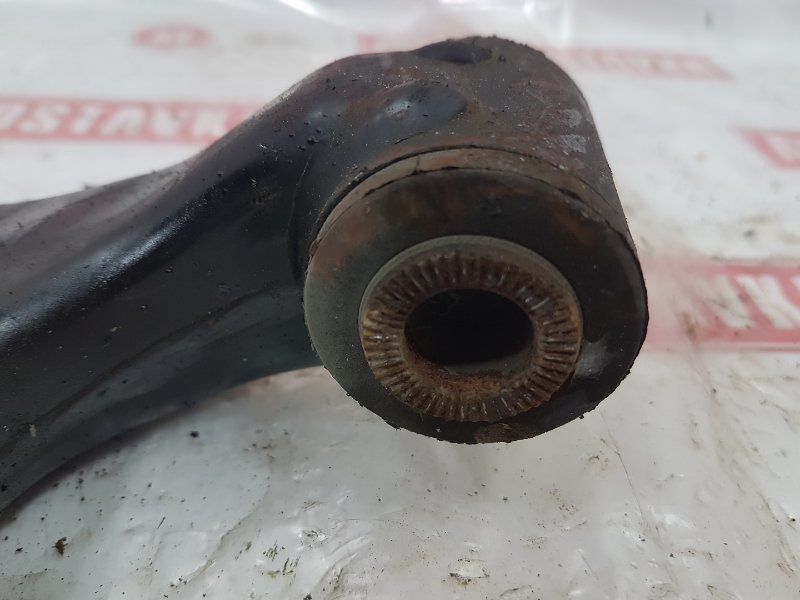Рычаг подвески нижний передний левый TOYOTA COROLLA RUMION ZRE152N 2ZR-FE
