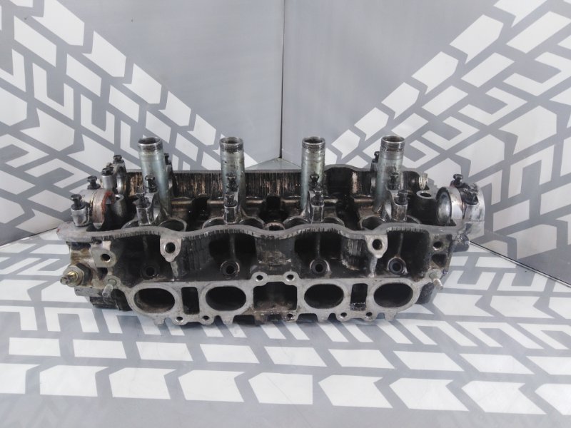 Головка блока цилиндров Avensis 3S-FE
