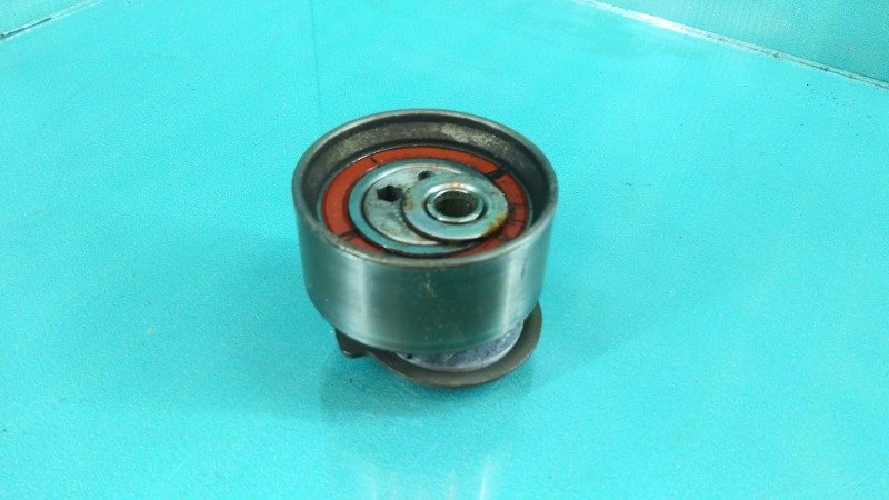 Запчасть натяжной ролик Mazda 323 FP Б/У Натяжной ролик Mazda 323 FP Б/У