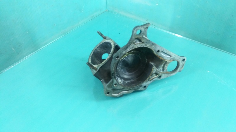 Корпус помпы Altezza 3S-GE