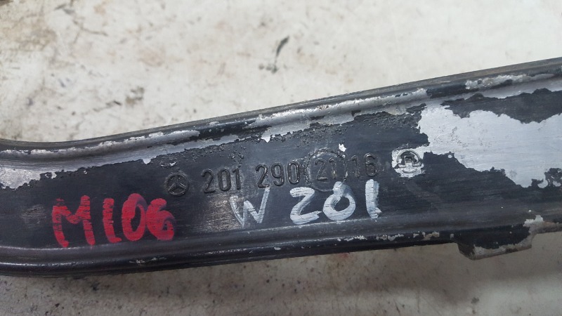 Педаль сцепления 190 1985 W201 M102 2.0л
