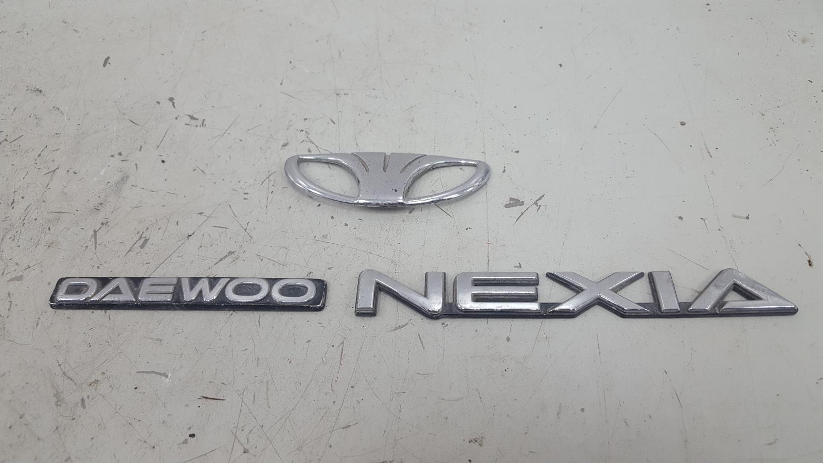 Эмблема Daewoo Nexia 2008 N150 A15SMS 1.5л SOHC Б/У