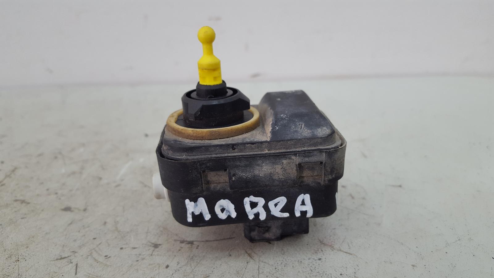 Моторчик корректора фар Marea 2001 185 186.A6.000 182B4 JTD 110 1.9л