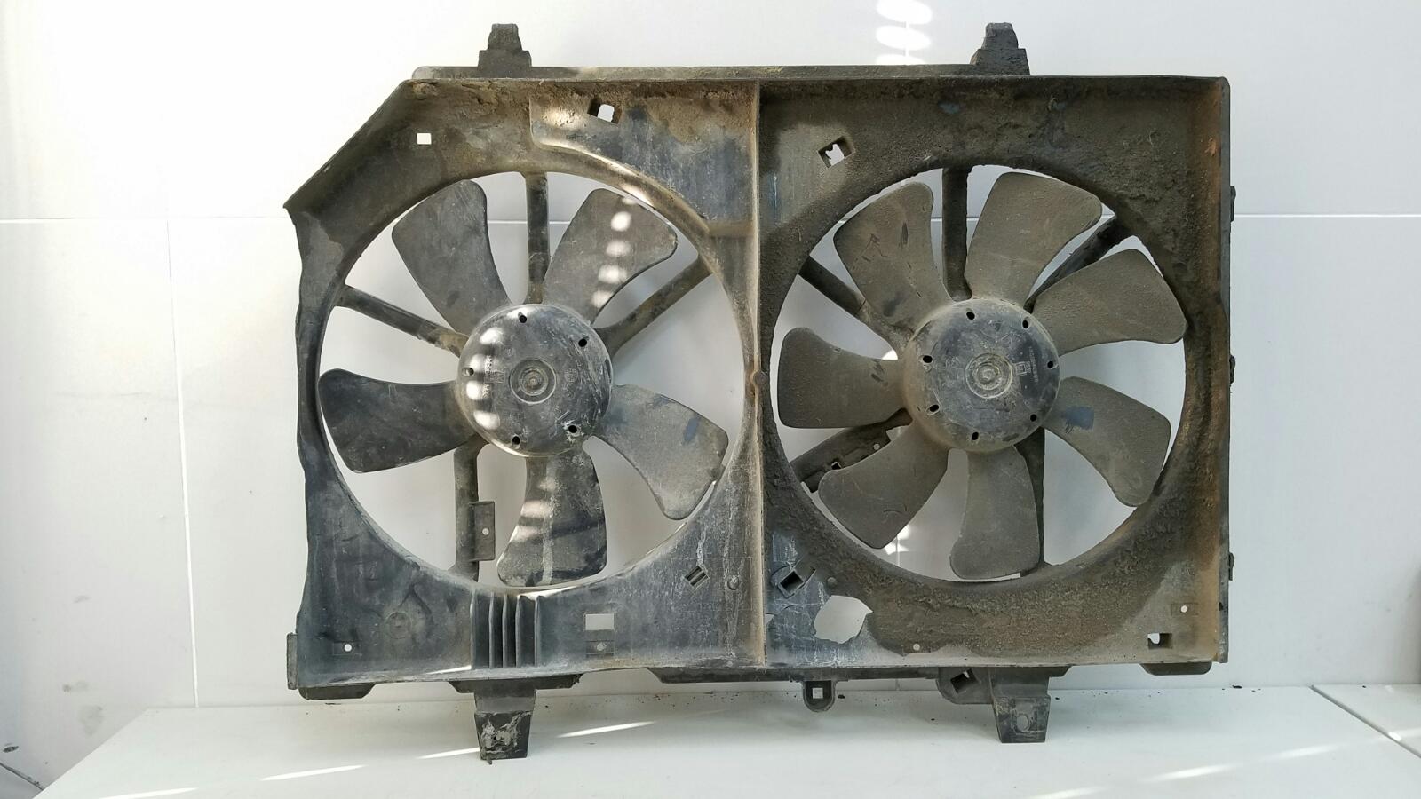 Вентилятор охлаждения радиатора Serena 1993 C23 CD20 2.0Л