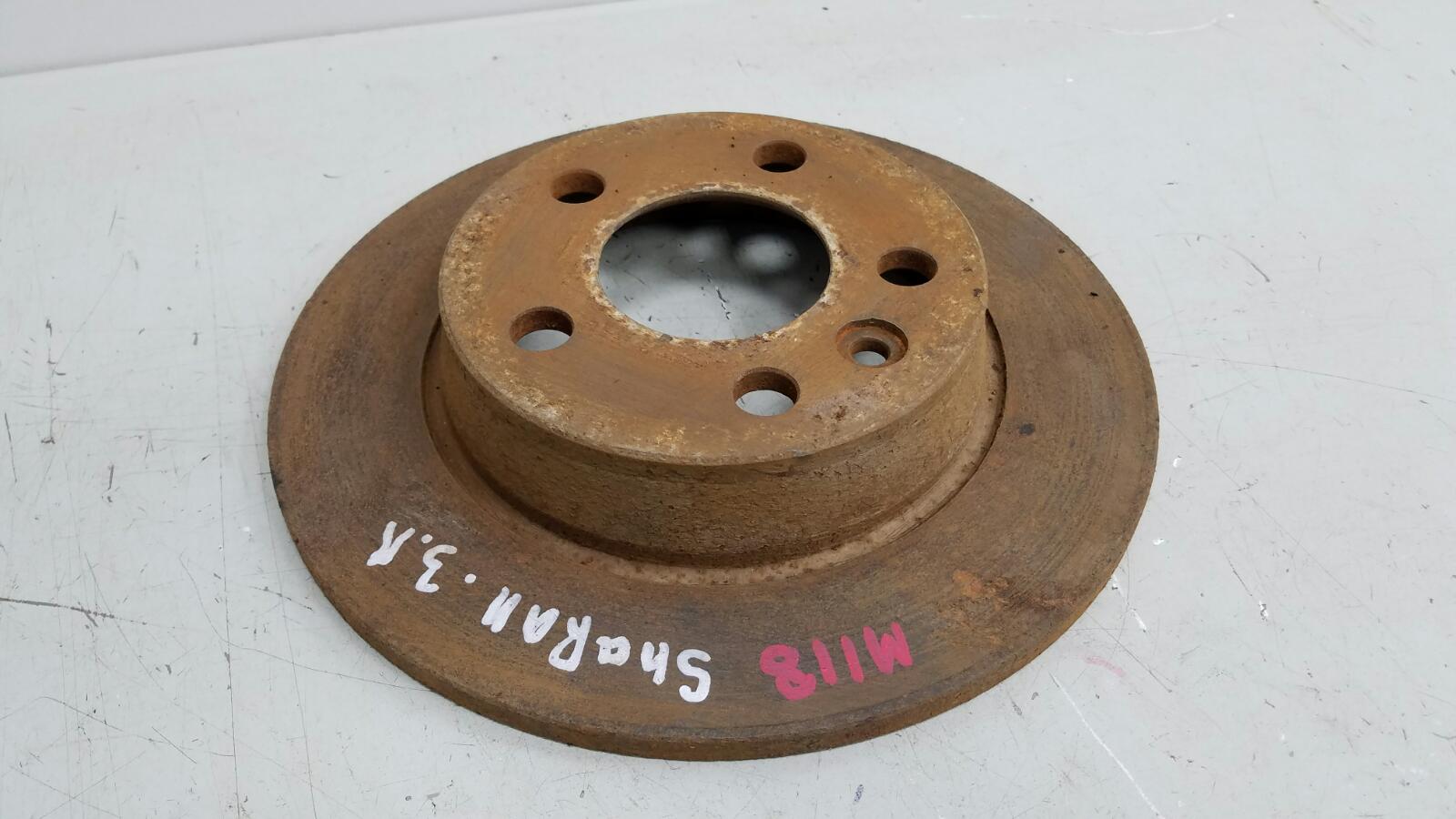 Тормозной диск задний левый Sharan 1999 7M8 7M9 7M6 AMY 2.8л VR6