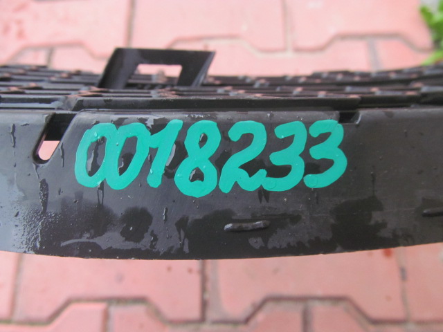 Решетка в бампер передняя правая Volkswagen TOUAREG 1 2003-2010