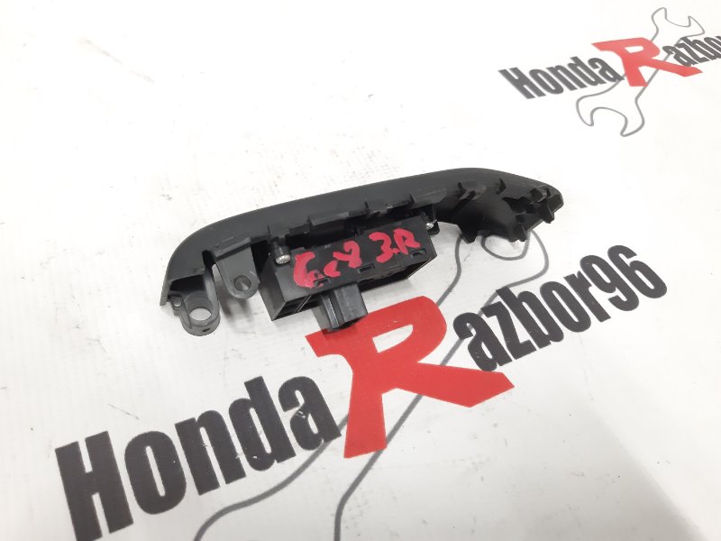 Кнопка стеклоподъемника задняя правая Honda FIT 2010 GE8 GE6 L15A 35760TF0003 контрактная