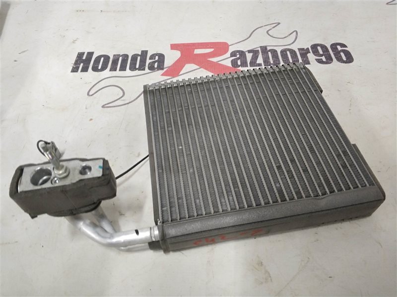 Испаритель кондиционера Honda Civic 2007 4D LDA 80211-SNB-003 контрактная