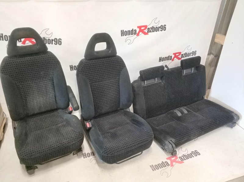 Купить Сиденья Хонда Стрим