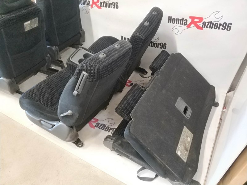 Купить Сиденья Хонда Стрим