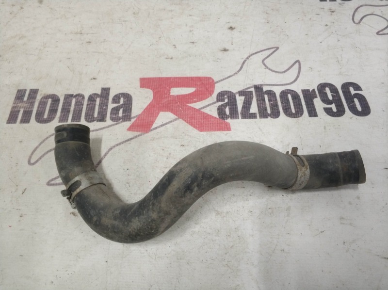 Патрубок радиатора верхний Honda CR-V 2 RD7 K24A