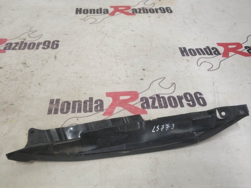 Пыльник крыла передний правый Honda Civic 2008 5D 8 FK r18a2 74108SMJE00 контрактная