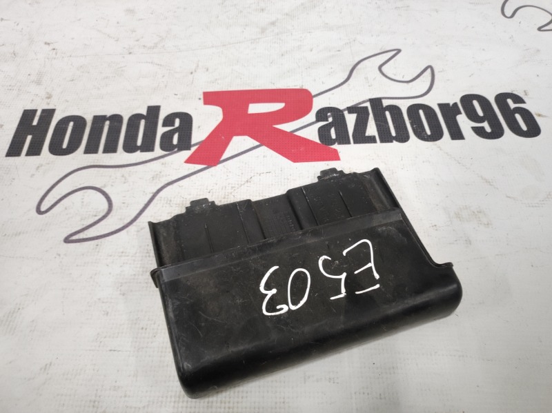Кожух блока управления ДВС Honda CR-V 2007 3 RE5 R20A2 37823RZA000 контрактная