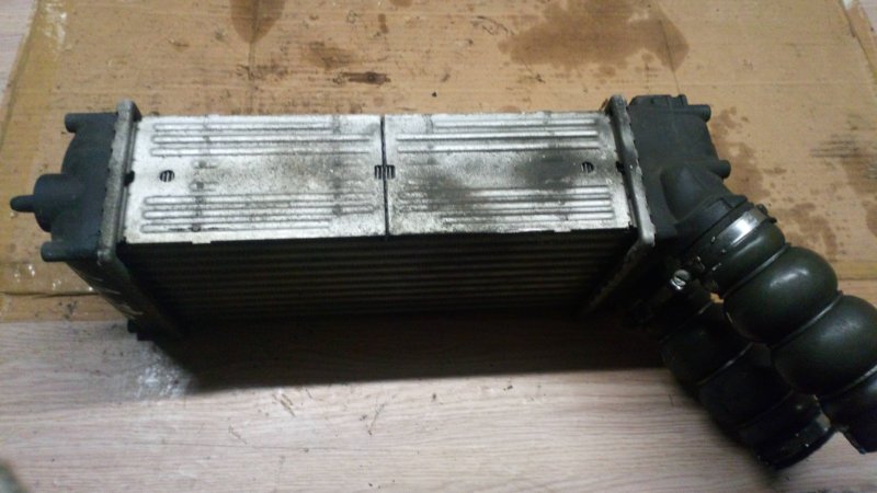 Радиатор интеркулера (Интеркулер) PEUGEOT 307 SW DV6ATED4