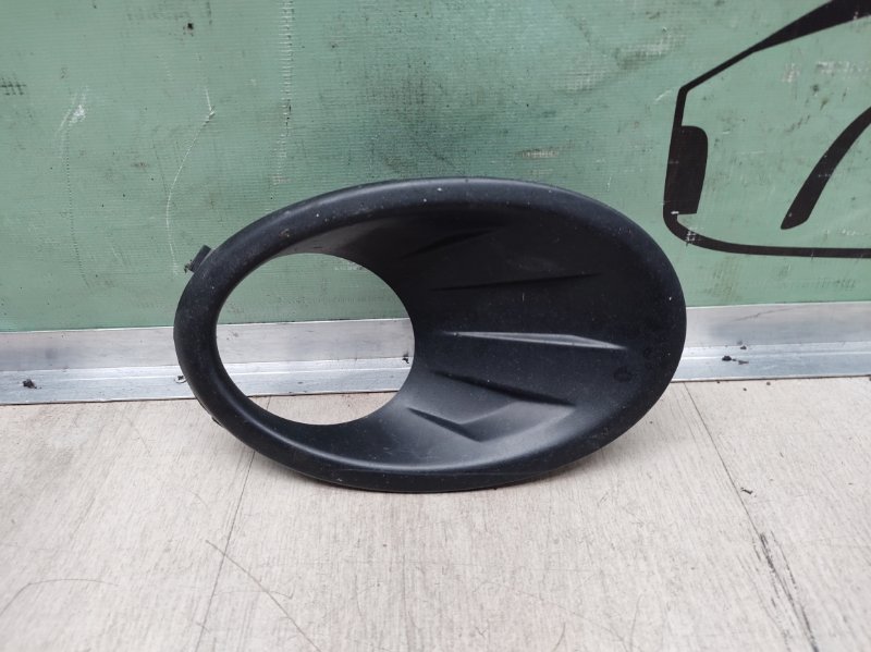 Рамка противотуманной фары передняя левая nissan qashqai+2 2008-2014 JJ10 62257BR03A Б/У