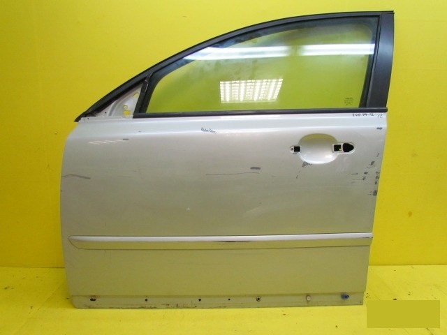 Дверь передняя левая Volvo S40 2004-2012 2 Б/У