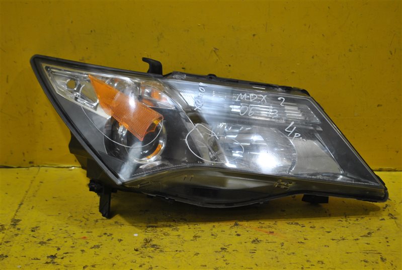 Фара передняя правая Acura MDX 2006-2013 2 Б/У