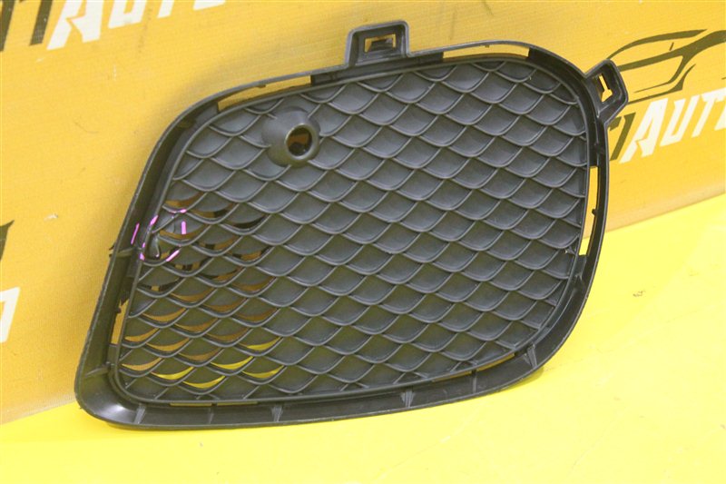 Решетка в бампер передняя правая Mercedes GLE W166