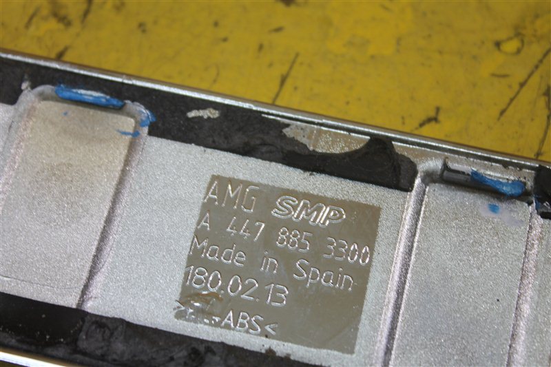 Накладка бампера задняя V-classe 2014-2020 W447